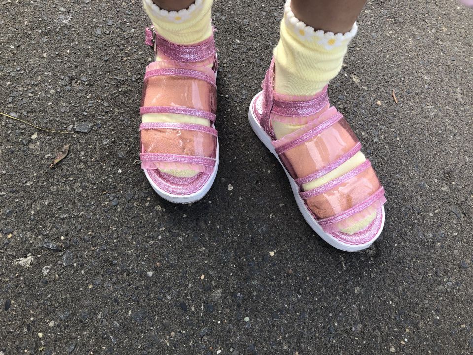 天候に合わせて進化する多機能日傘が暮らしと健康を守る新しい日常